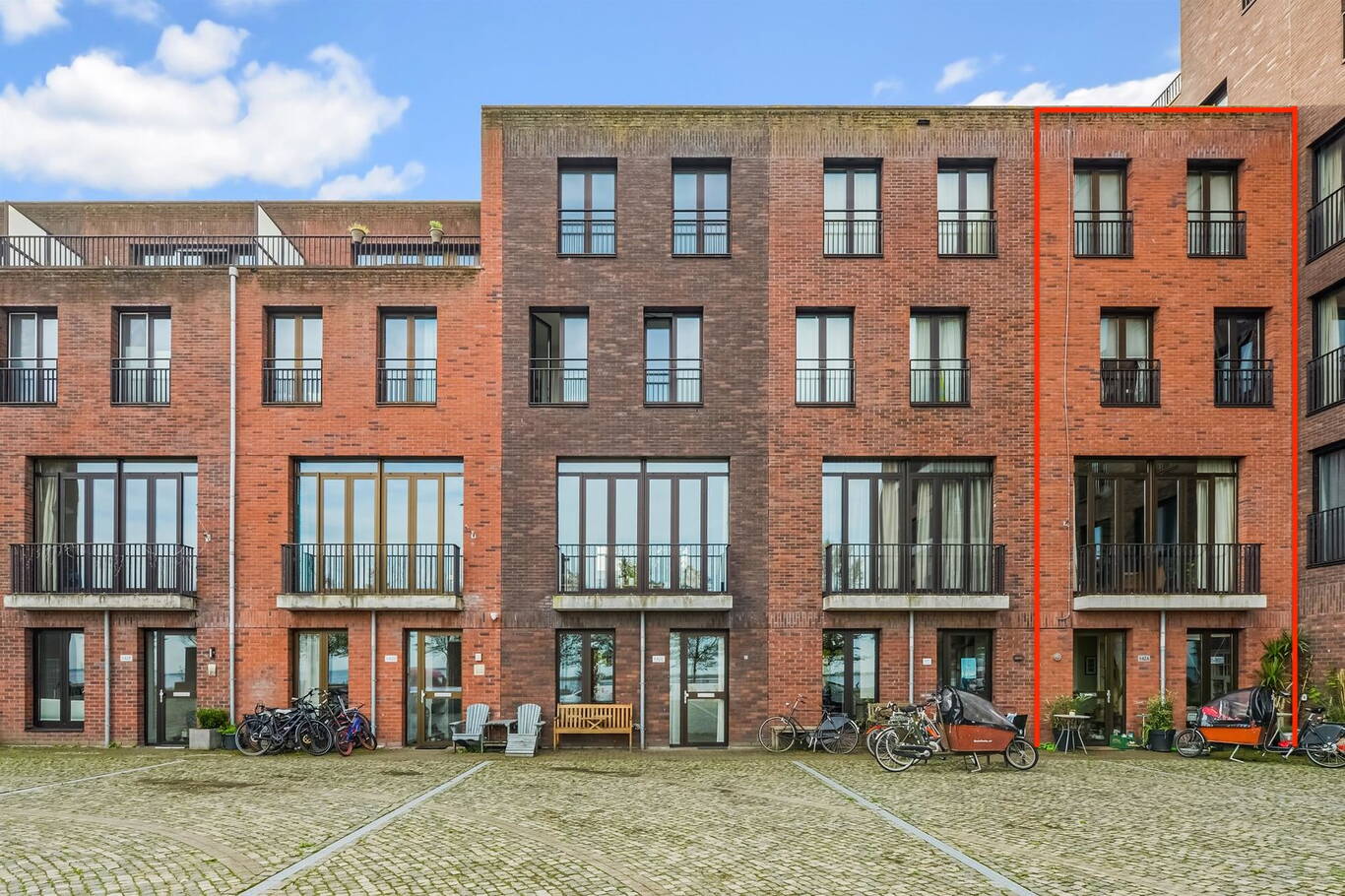 Bert Haanstrakade 142A Amsterdam