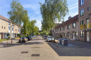 Trijn Hullemanlaan 102, AMSTERDAM