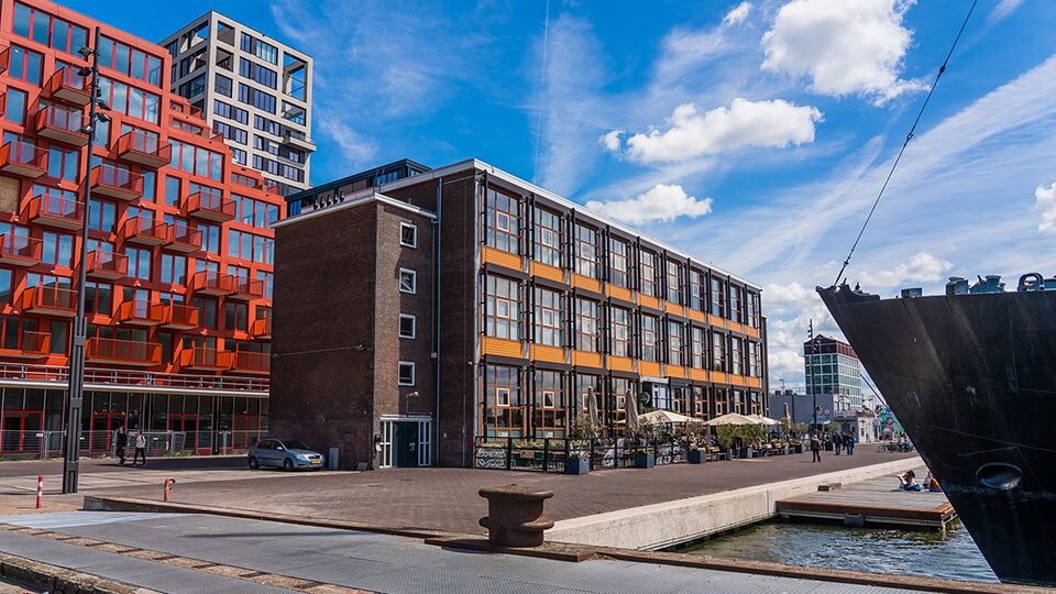 Van bemiddelen naar begeleiden